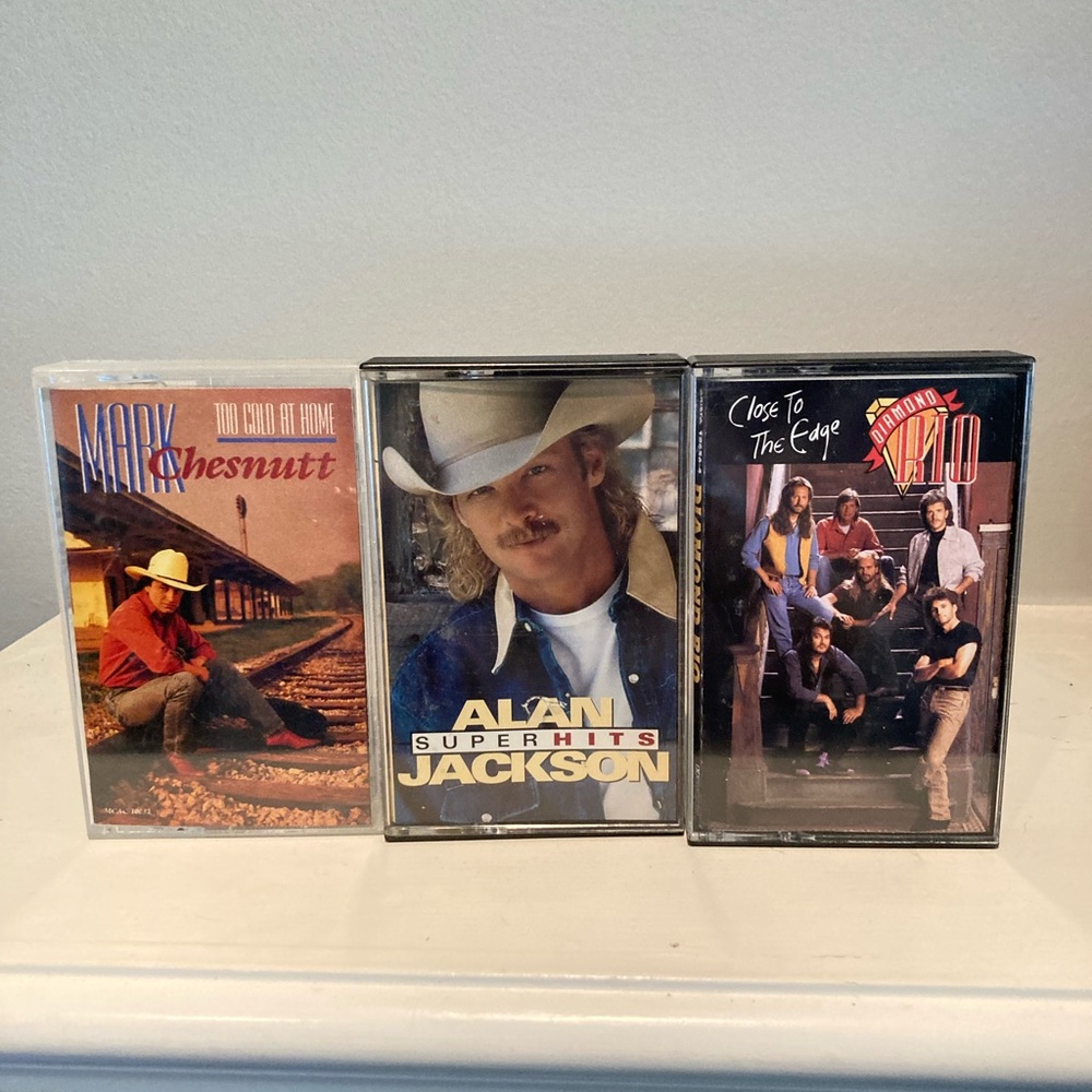 Set of 10 country music cassettes - Picture 2 of 5